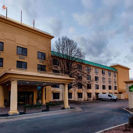 La Quinta By Wyndham Milwaukee Bayshore Area Glendale Экстерьер фото