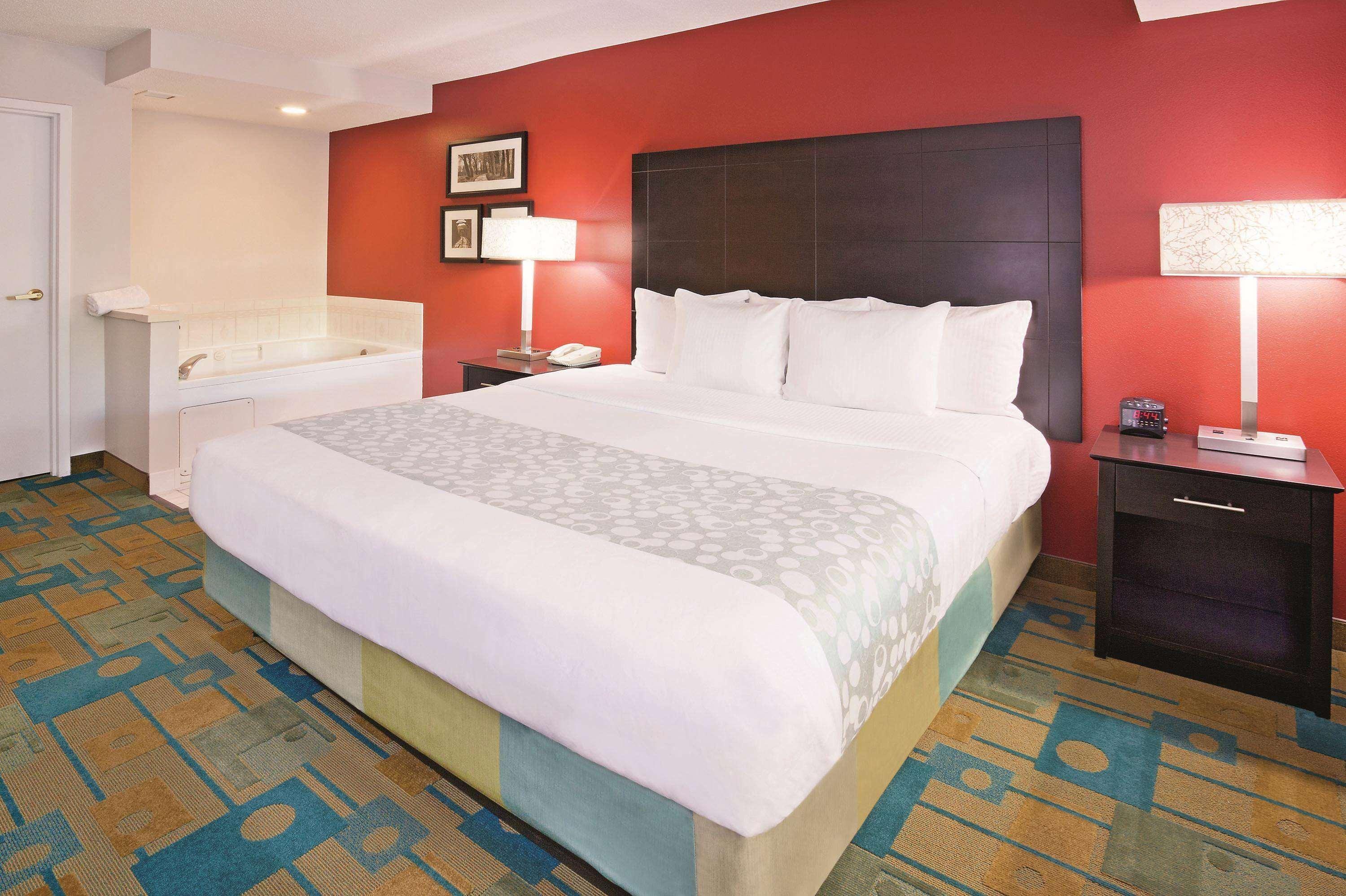 La Quinta By Wyndham Milwaukee Bayshore Area Glendale Экстерьер фото