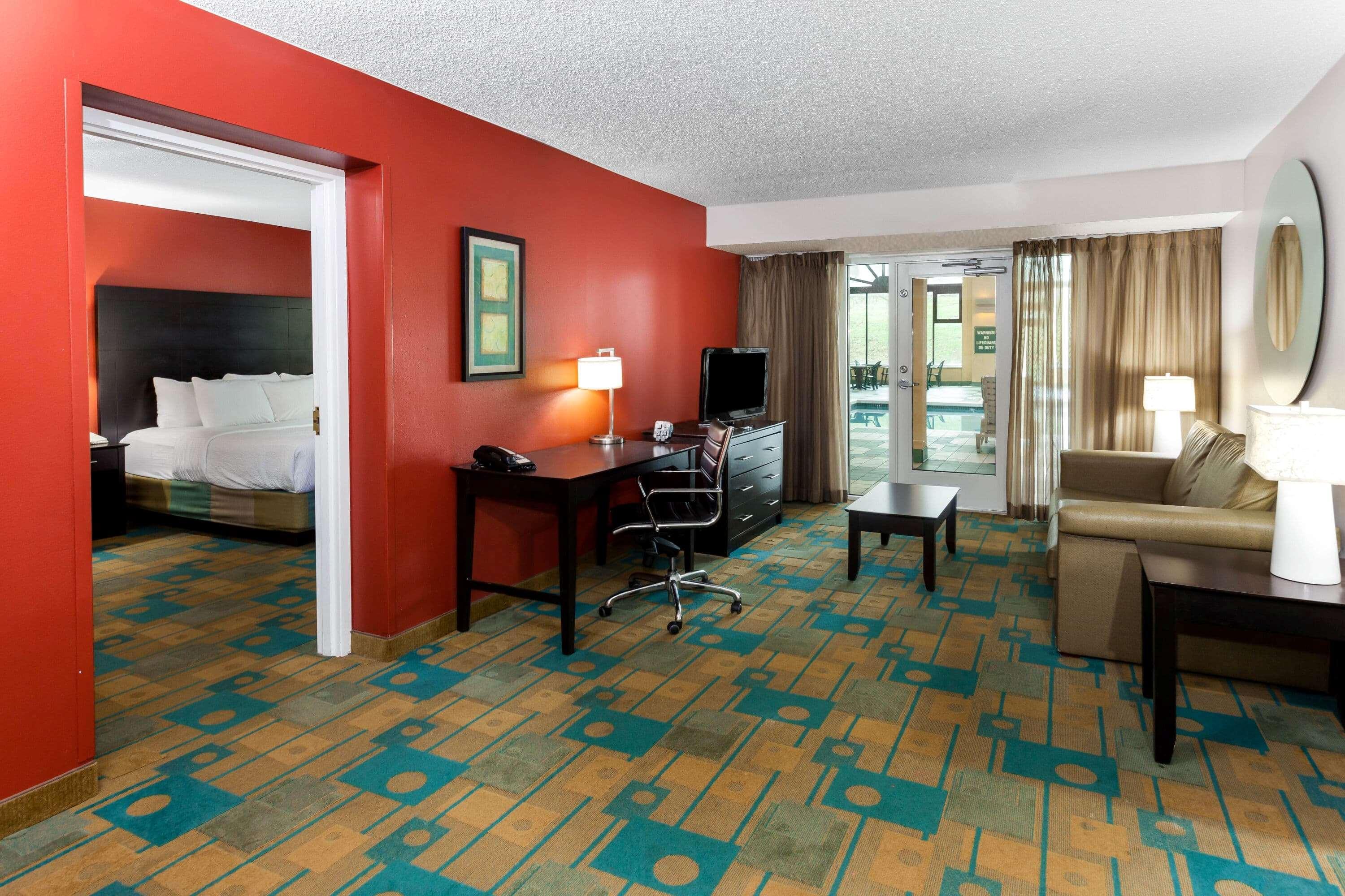 La Quinta By Wyndham Milwaukee Bayshore Area Glendale Экстерьер фото