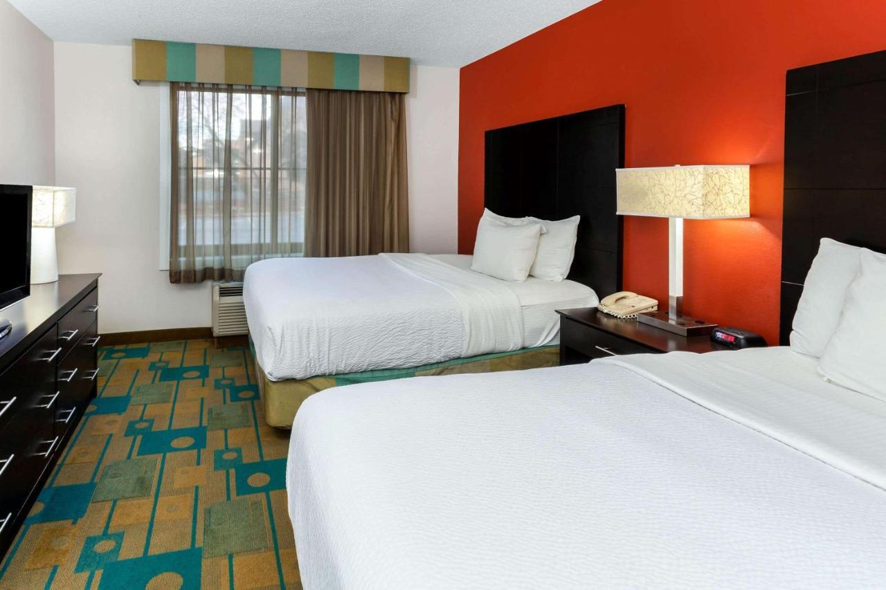 La Quinta By Wyndham Milwaukee Bayshore Area Glendale Экстерьер фото